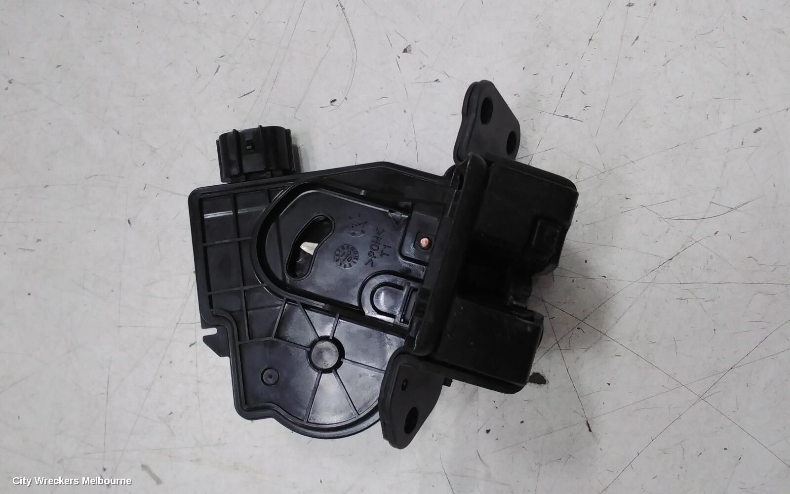 TOYOTA ESTIMA 2010 Door/Boot/Gate Lock, TAILGATE, XR50, 05-19