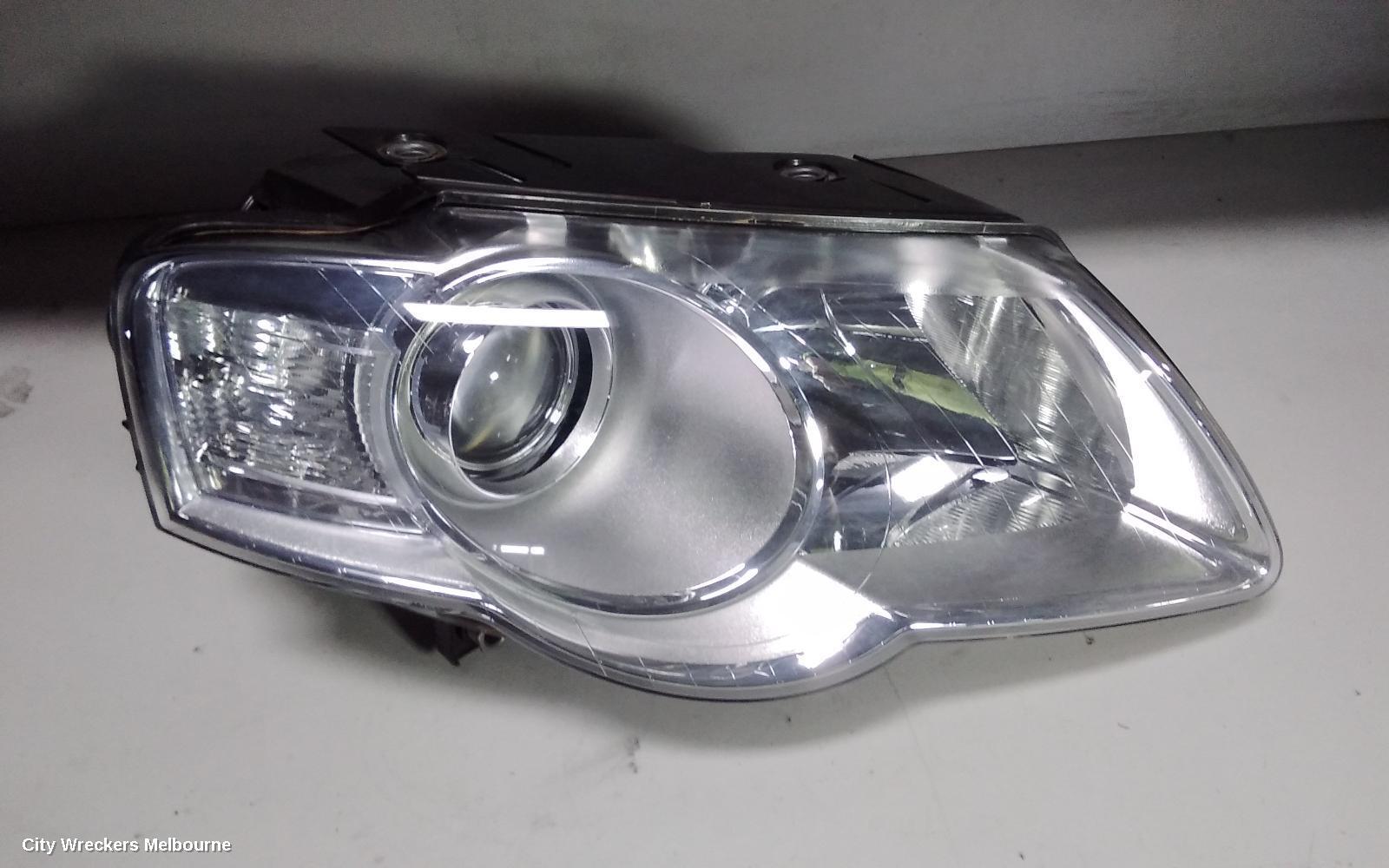 VOLKSWAGEN PASSAT 2006 Right Headlamp