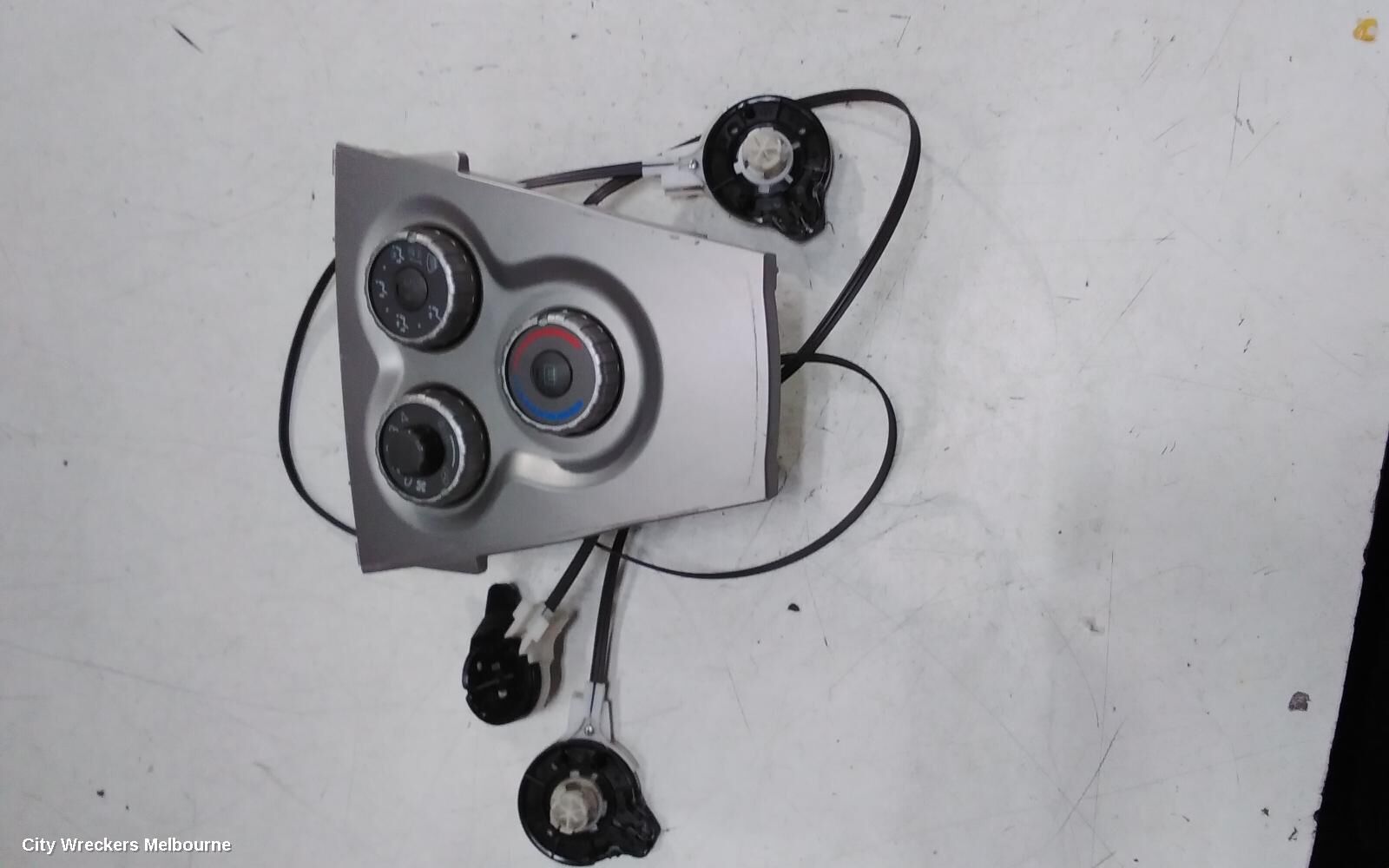 TOYOTA YARIS 2010 Heater/Ac Controls