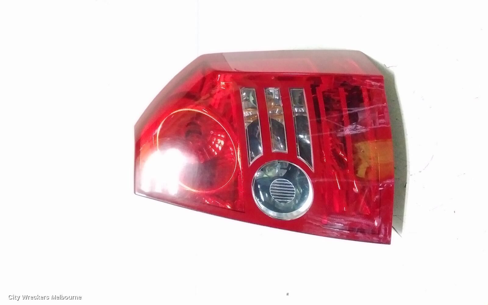 CHRYSLER 300C 2010 Right Taillight
