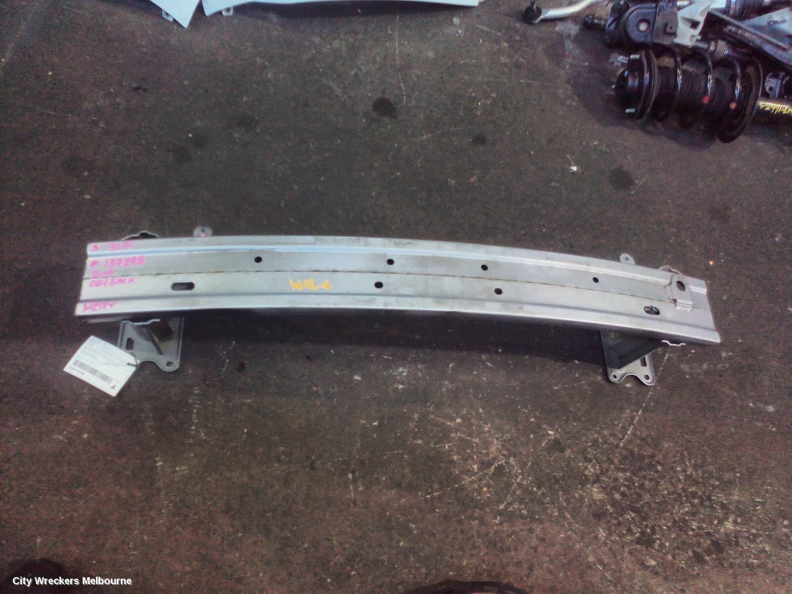 SUBARU OUTBACK 2016 F/Bar Reinforc/Brack