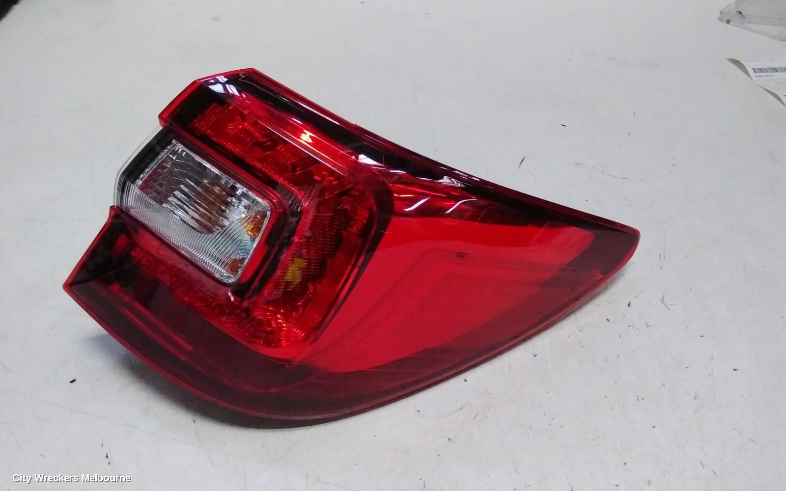 SUBARU OUTBACK 2016 Right Taillight