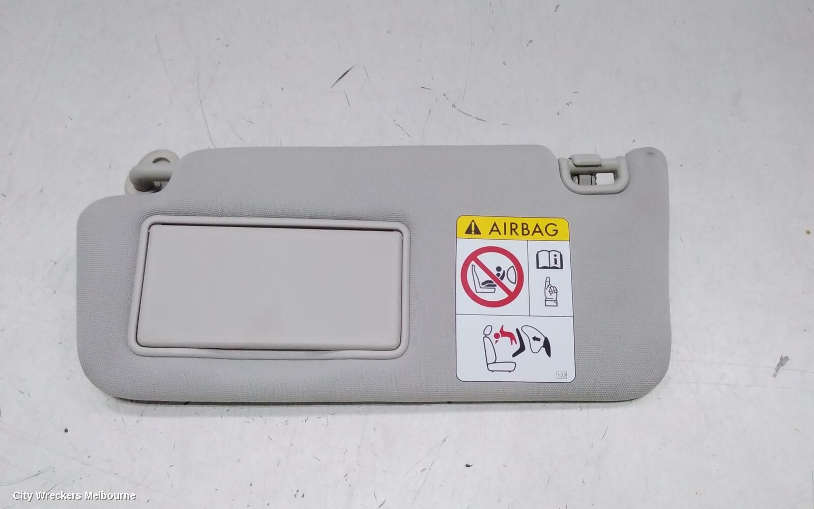SUBARU OUTBACK 2016 Sunvisor