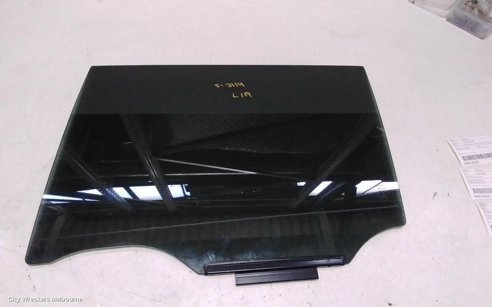 SUBARU OUTBACK 2016 Left Rear Door Window