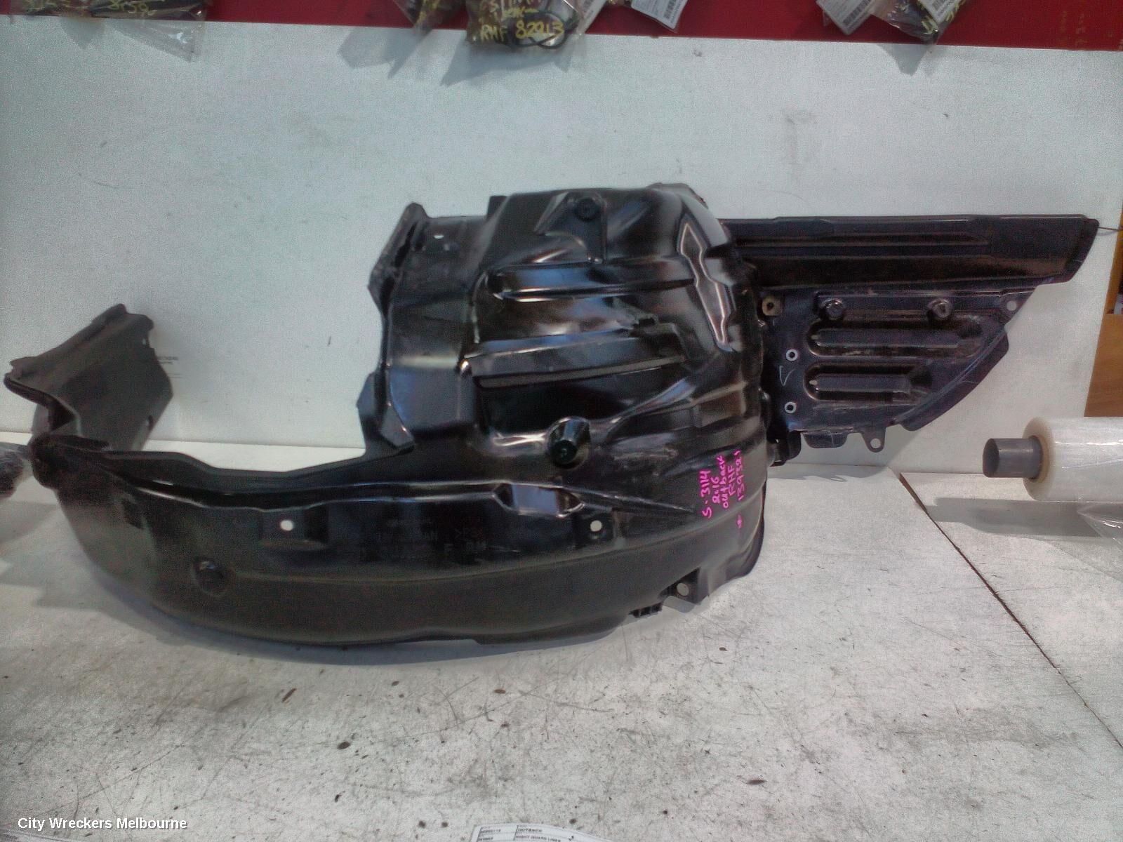 SUBARU OUTBACK 2016 Right Guard Liner