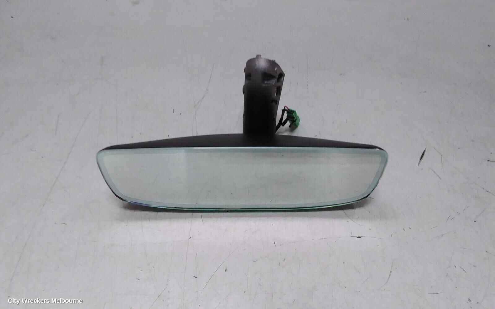 VOLVO XC40 2022 Interior Mirror