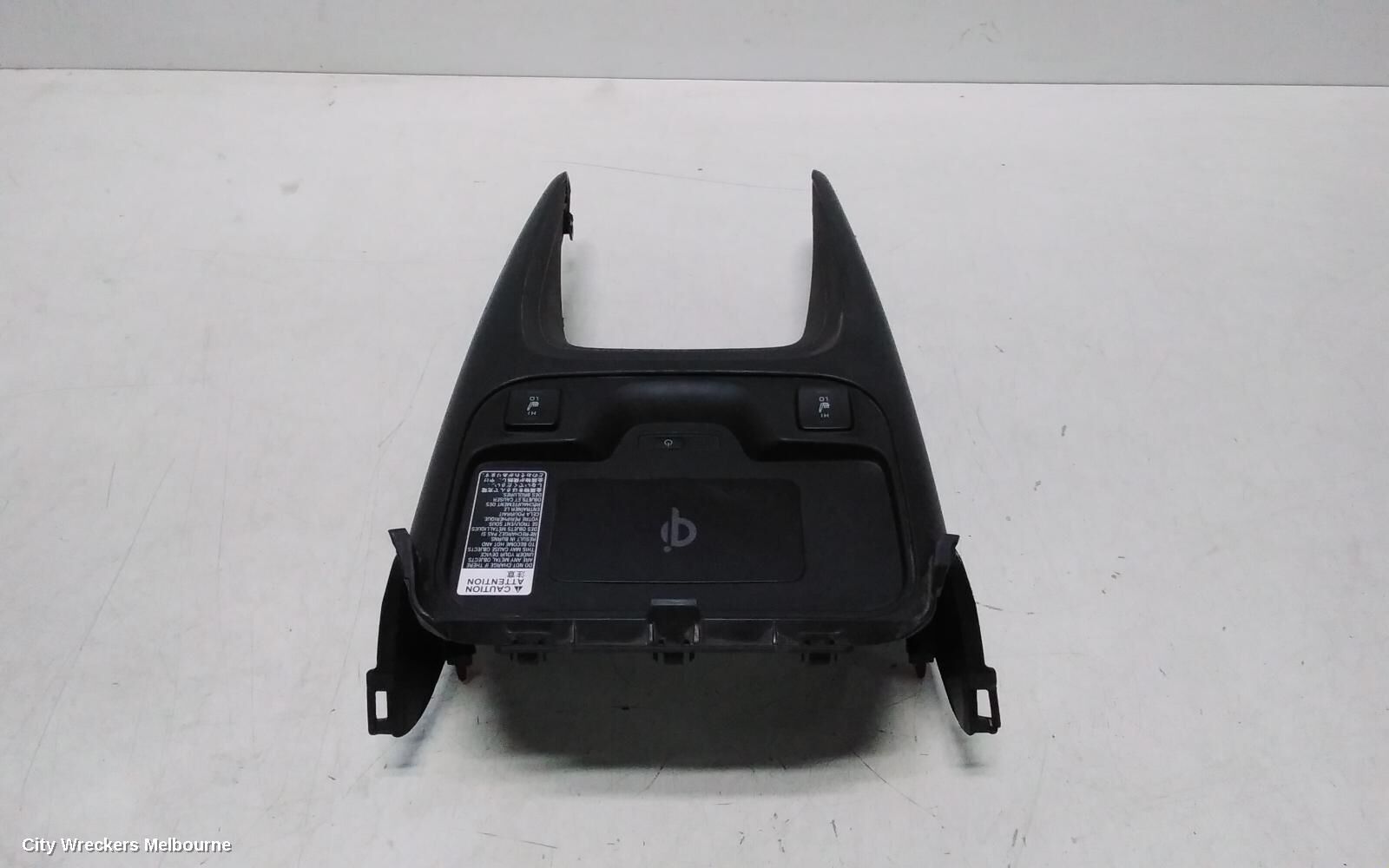 TOYOTA COROLLA, WIRELESS PHONE CHARGING PAD, ZWE211R, 07/18-