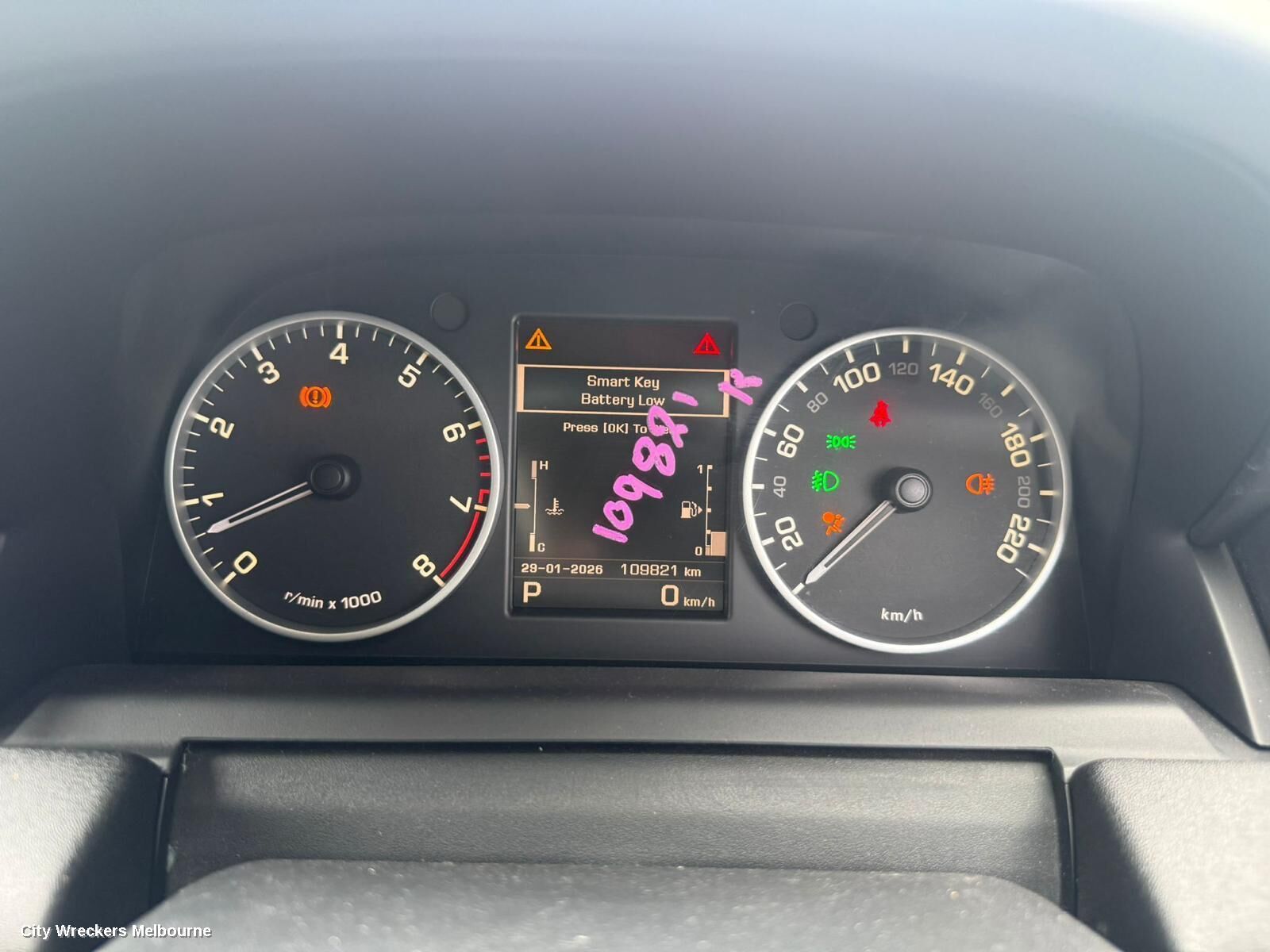 LAND ROVER RANGEROVER SPORT 2010 Instrument Cluster