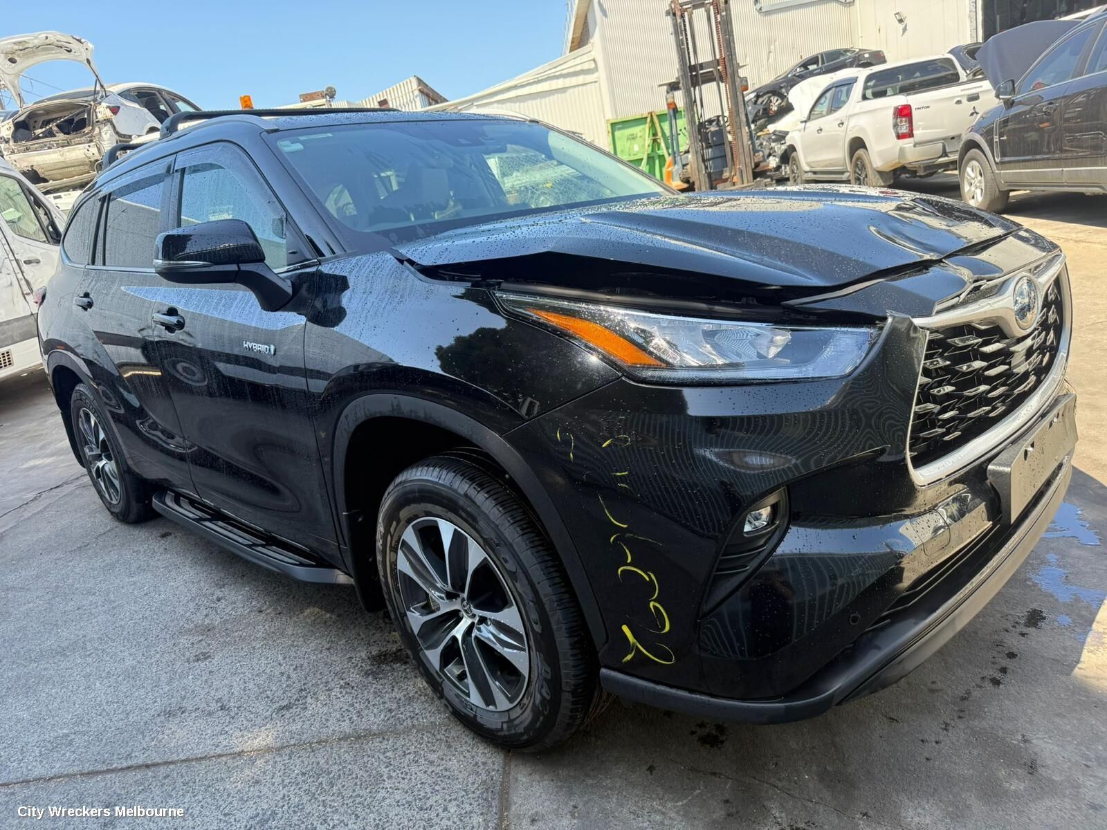 TOYOTA KLUGER 2024 Towbar