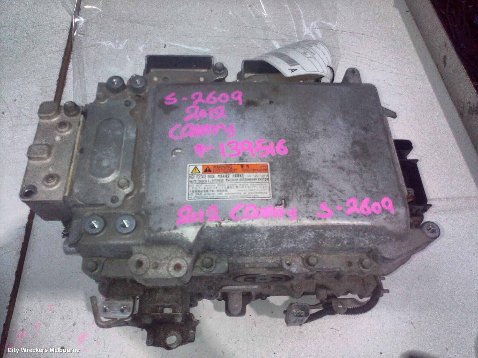TOYOTA CAMRY 2012 Inverter