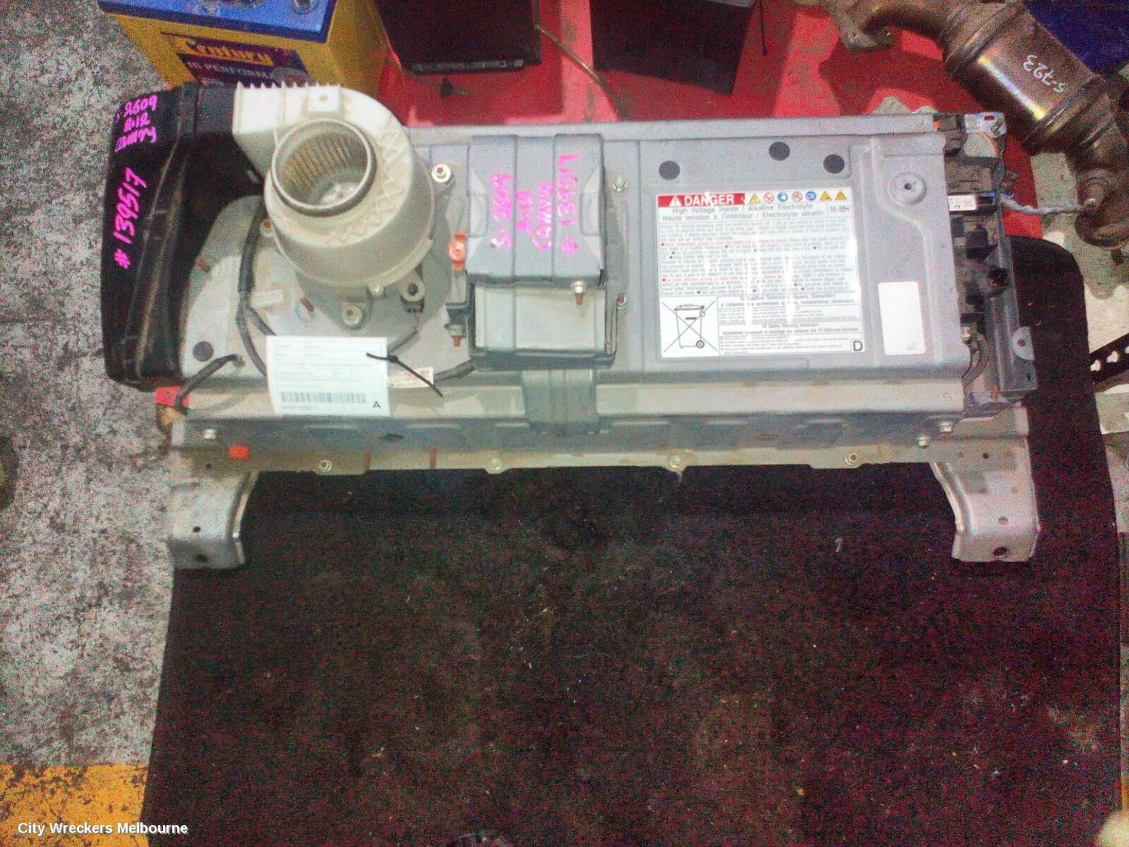 TOYOTA CAMRY 2012 Battery