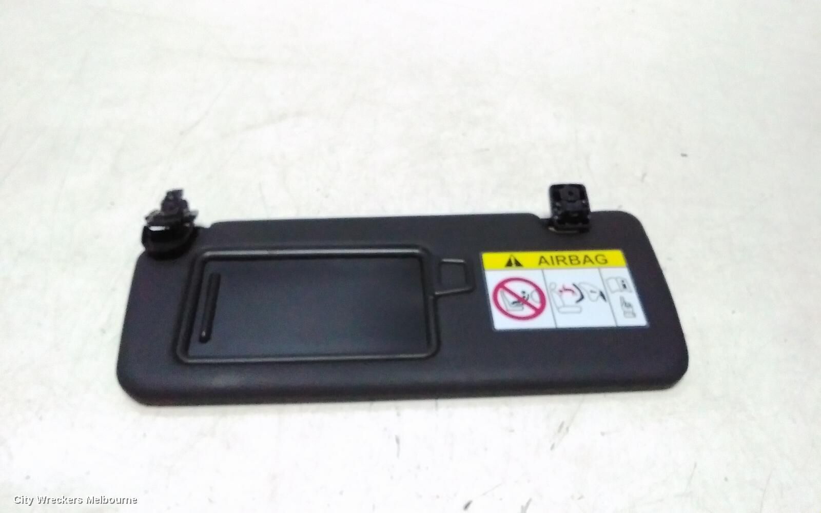 HYUNDAI TUCSON 2022 Sunvisor