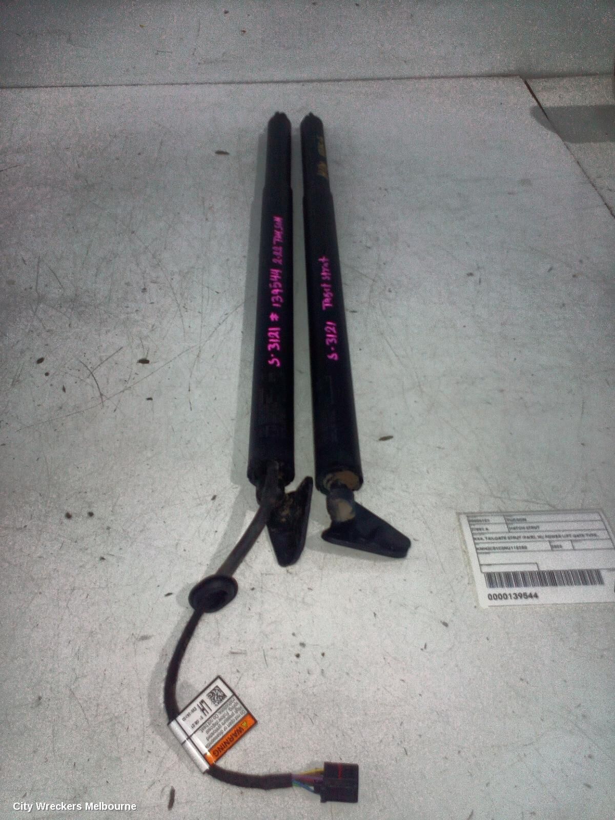 HYUNDAI TUCSON 2022 Hatch Strut