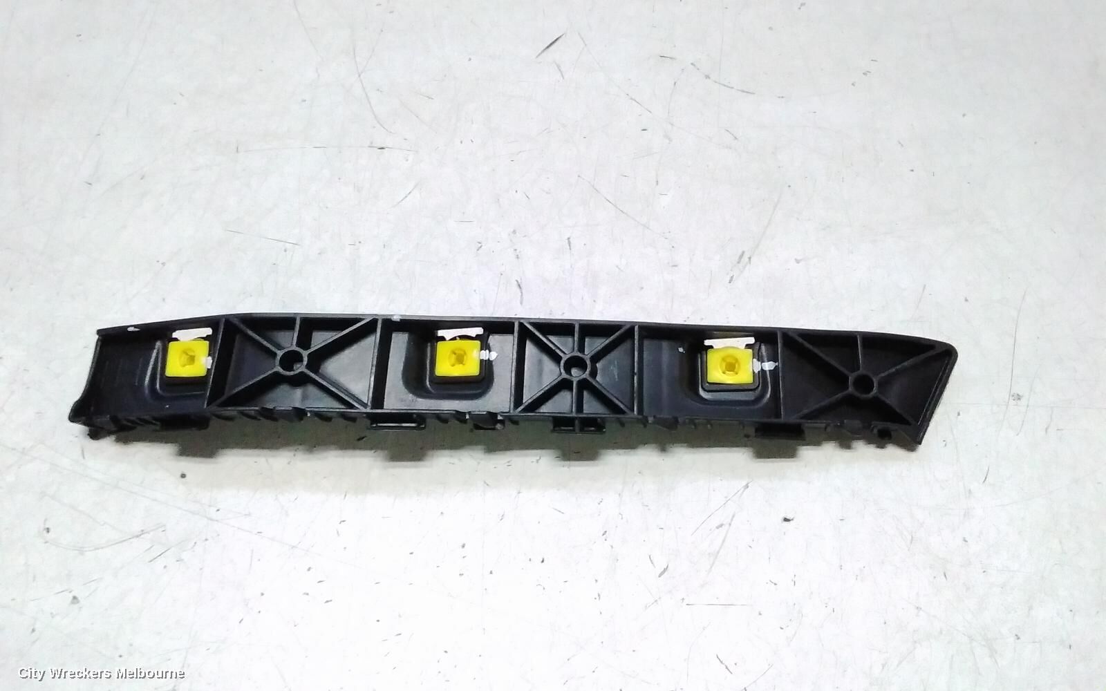 HYUNDAI TUCSON, NX4, 02/21-, RHR BAR BRAKET: 139552