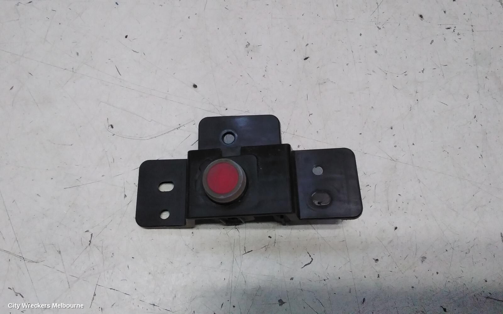 HYUNDAI TUCSON, NX4, 02/21-, REAR BAR SENSOR - RED - KMHJB81DMNU117680: 139568