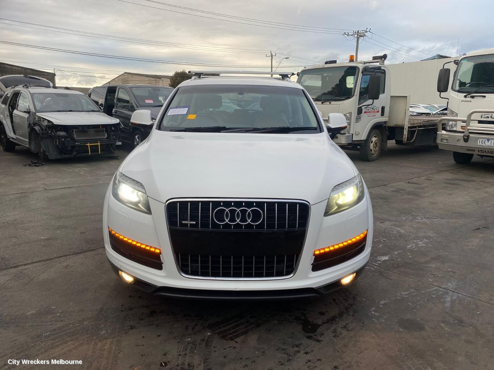 AUDI Q7 2010 Owners Handbook