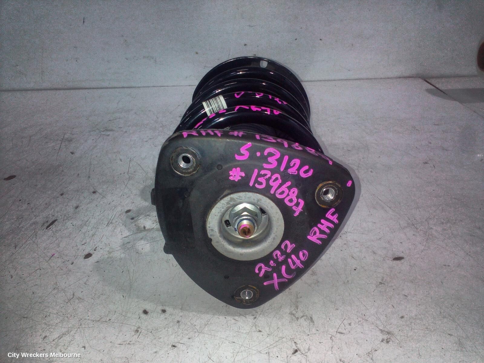 VOLVO XC40 2022 Right Front Strut