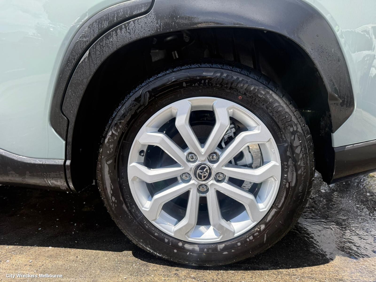 TOYOTA COROLLA CROSS 2025 Wheel Mag