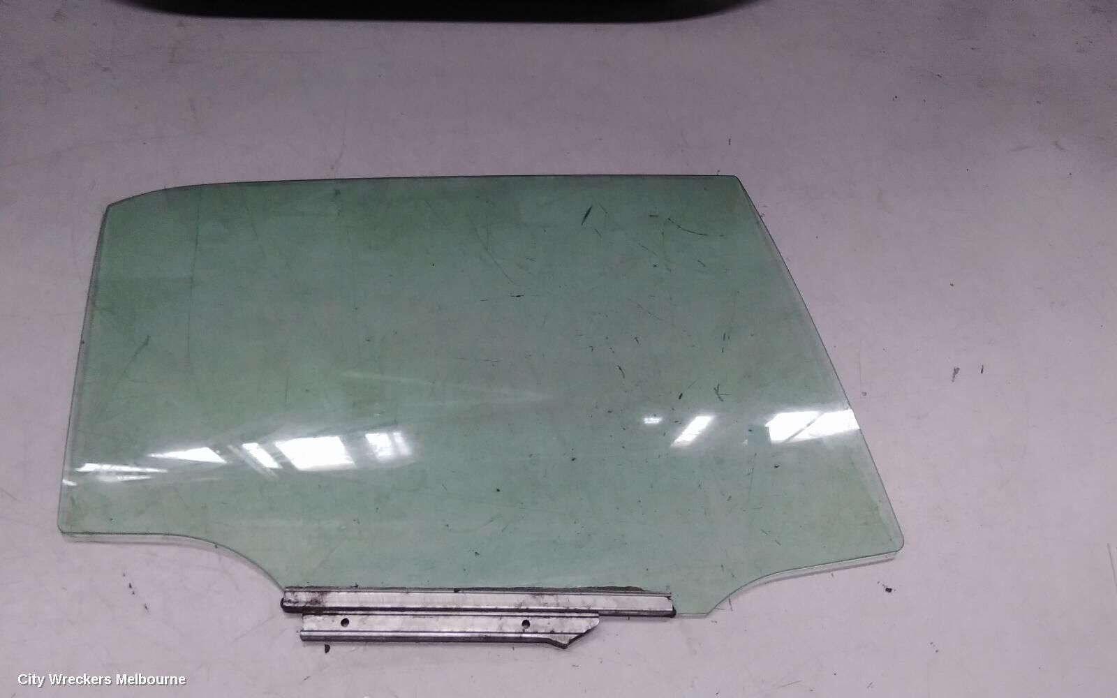 TOYOTA COROLLA 2009 Right Rear Door Window