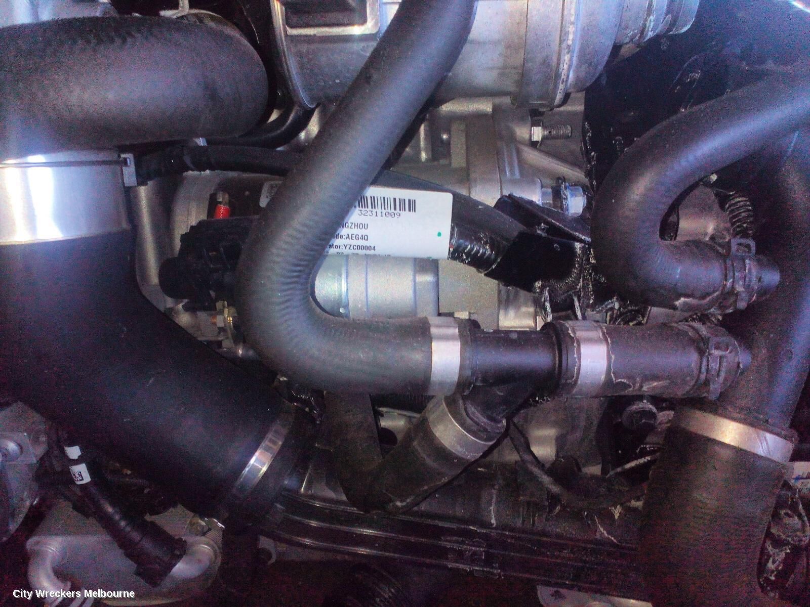 VOLVO XC40 2022 Starter
