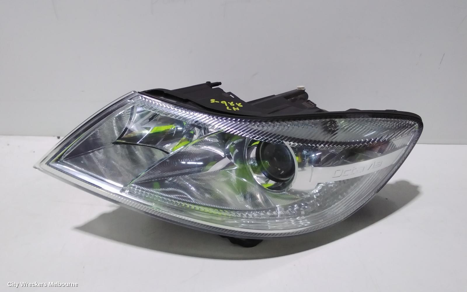 SKODA OCTAVIA 2013 Left Headlamp