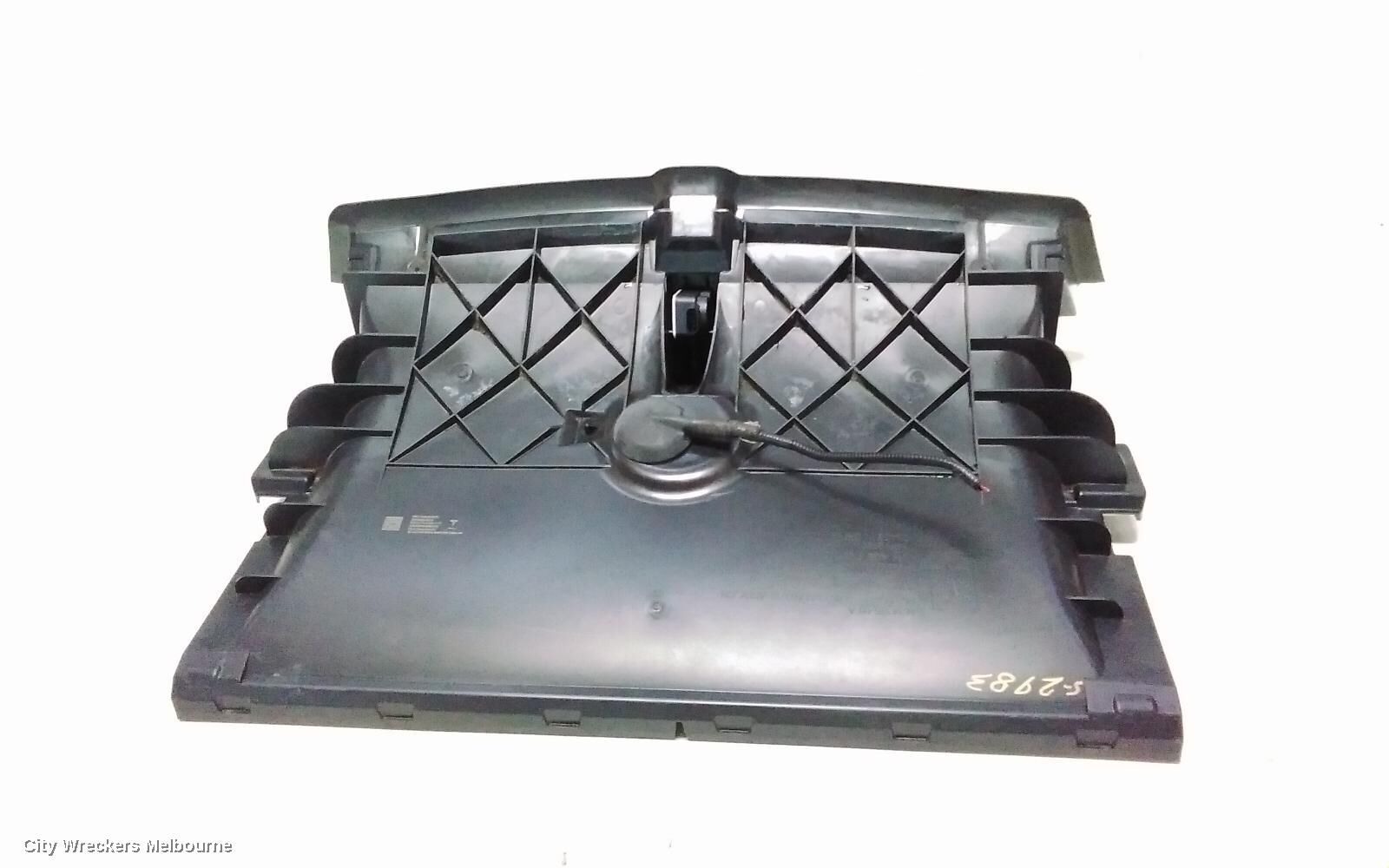 TESLA MODEL Y, 1ST GEN, 03/22-, Front Air Shutter infront of radiator : 139868