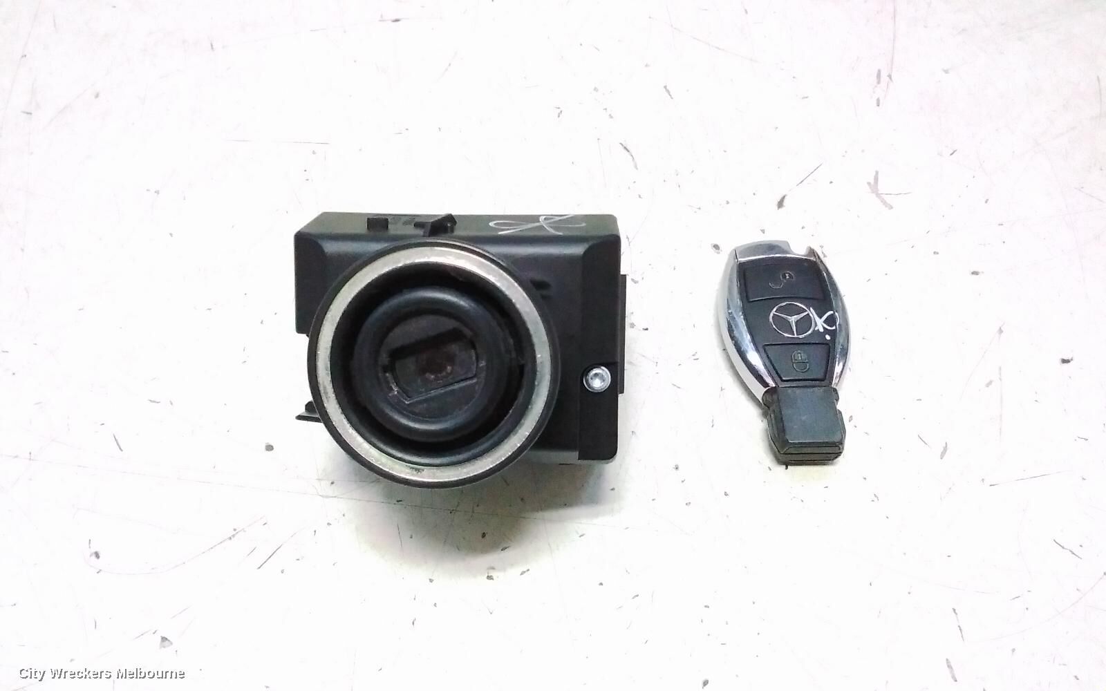 MERCEDES CLC CLASS 2011 Ignition W/ Key