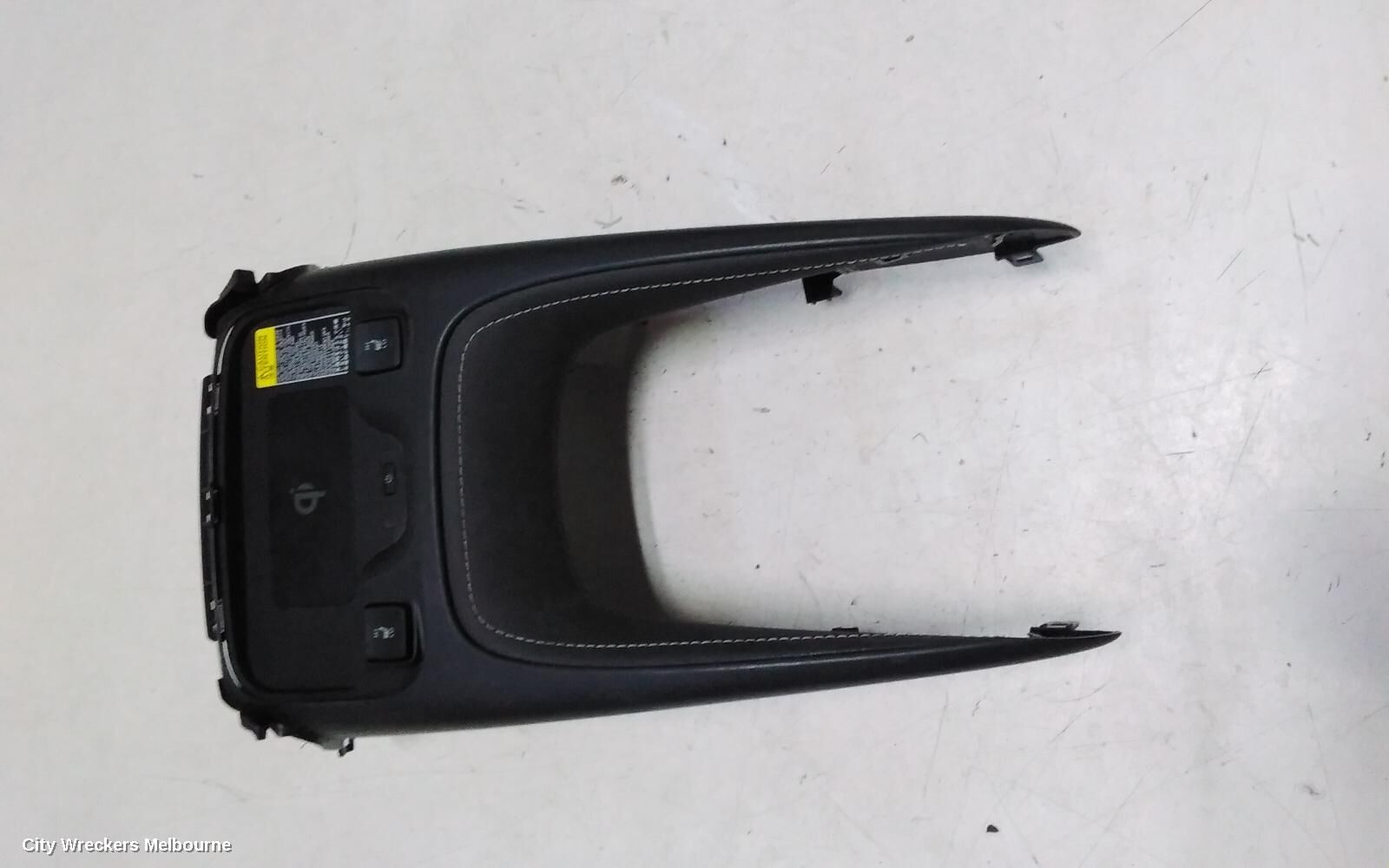 TOYOTA COROLLA, WIRELESS PHONE CHARGING PAD, ZWE211R, 07/18-, 861C0-12020: 139900