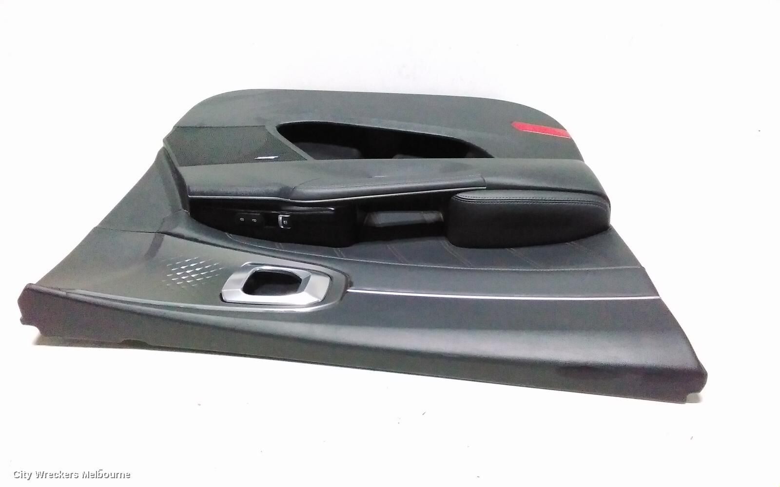 KIA SORENTO 2022 Door Trim