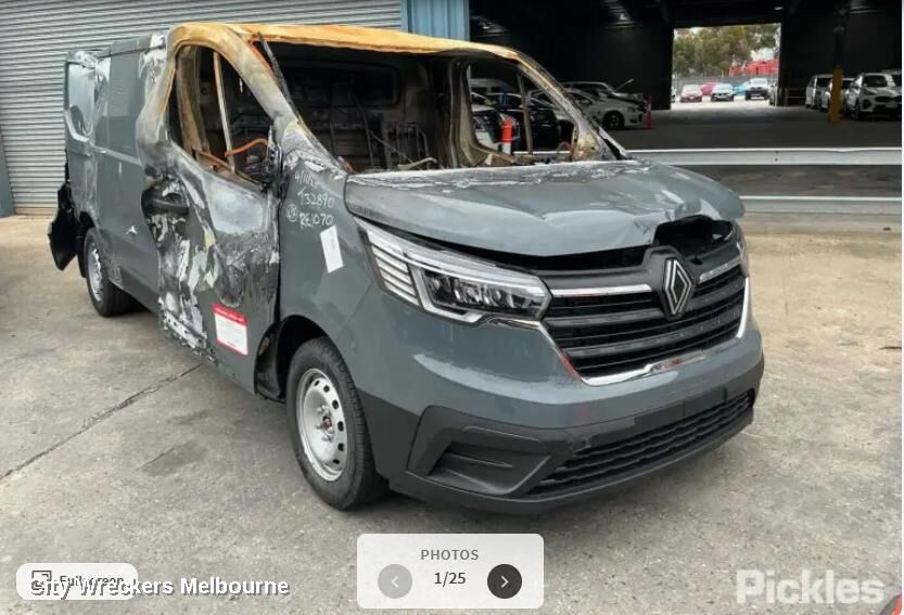 RENAULT TRAFIC 2025 A/C Condenser