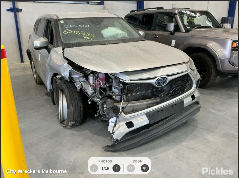 TOYOTA KLUGER 2021 Catalytic Converter