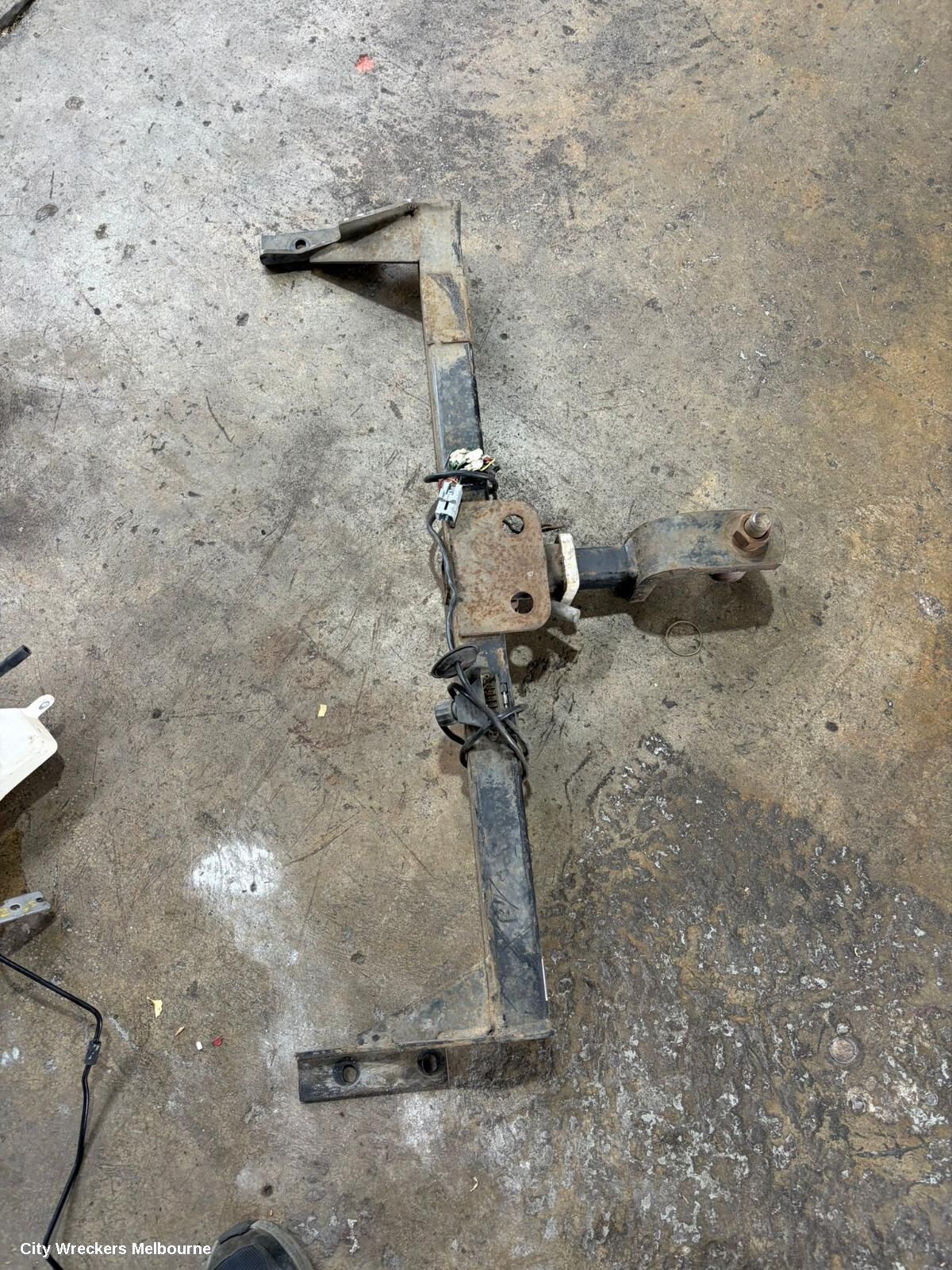 TOYOTA RAV4 2003 Towbar