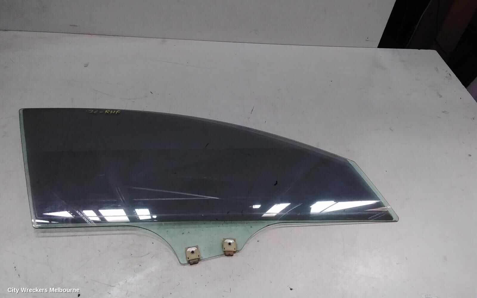 MAZDA 3 2011 Right Front Door Window