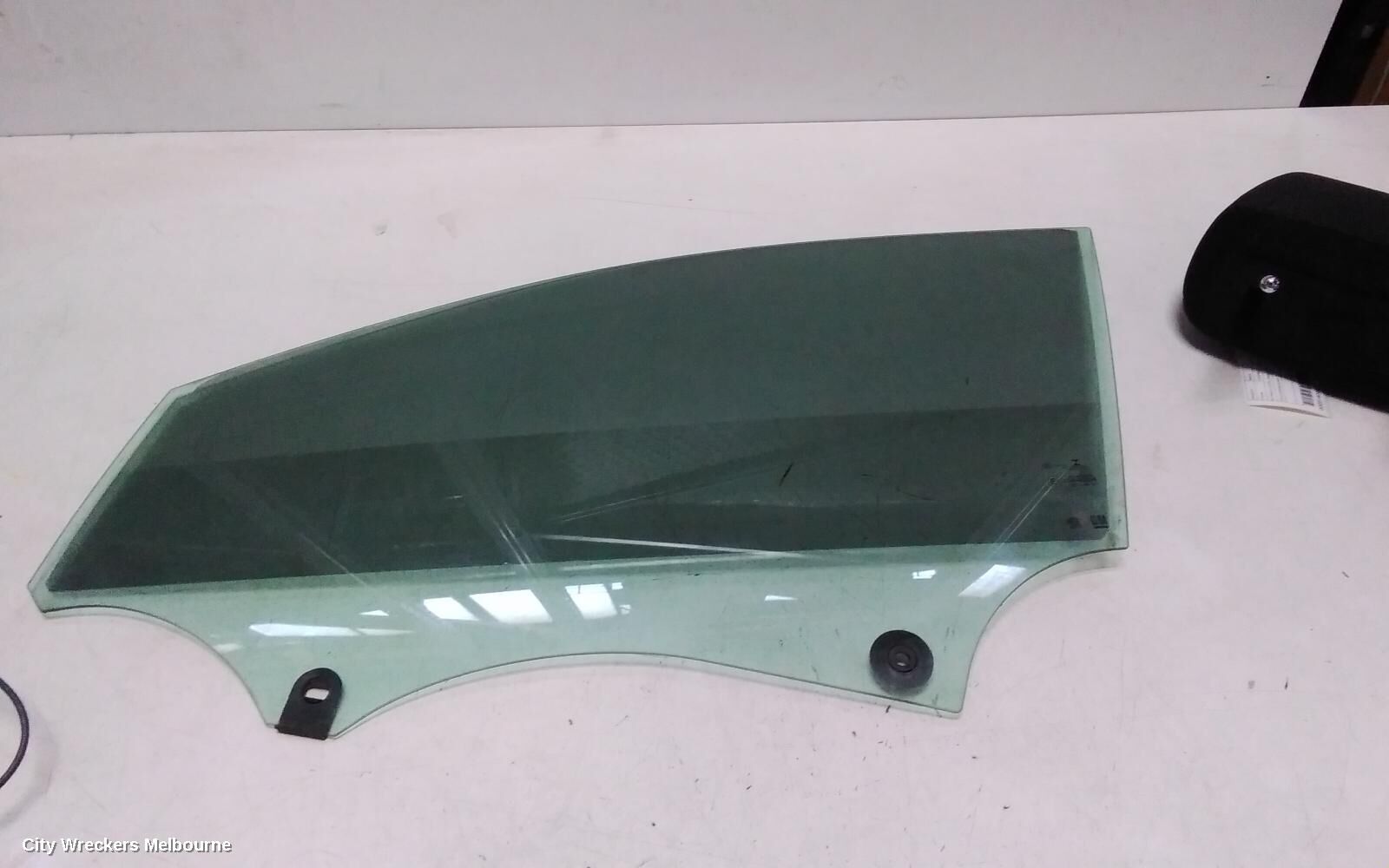 PEUGEOT 3008 2019 Left Front Door Window