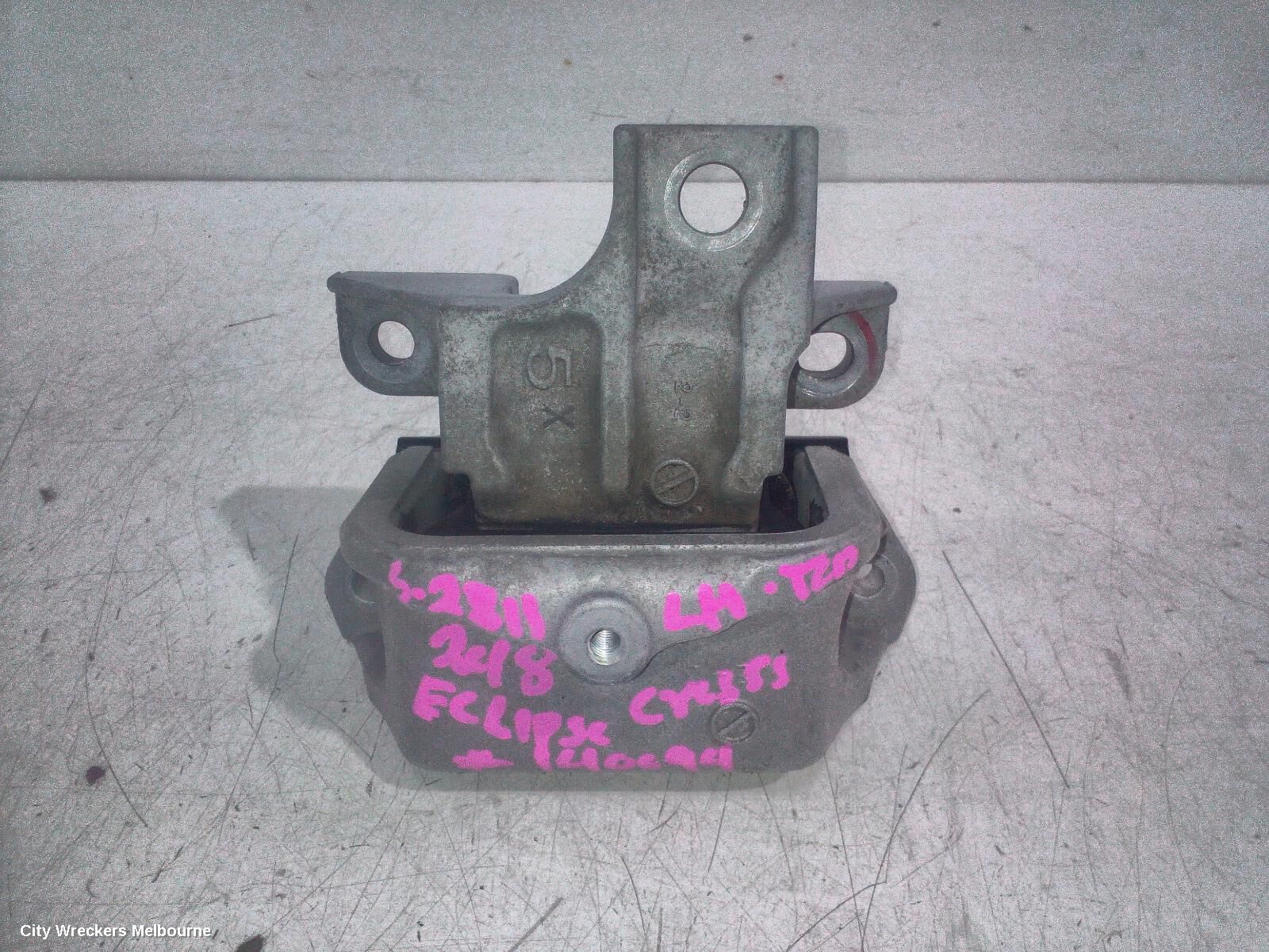 MITSUBISHI ECLIPSE CROSS 2018 Mount