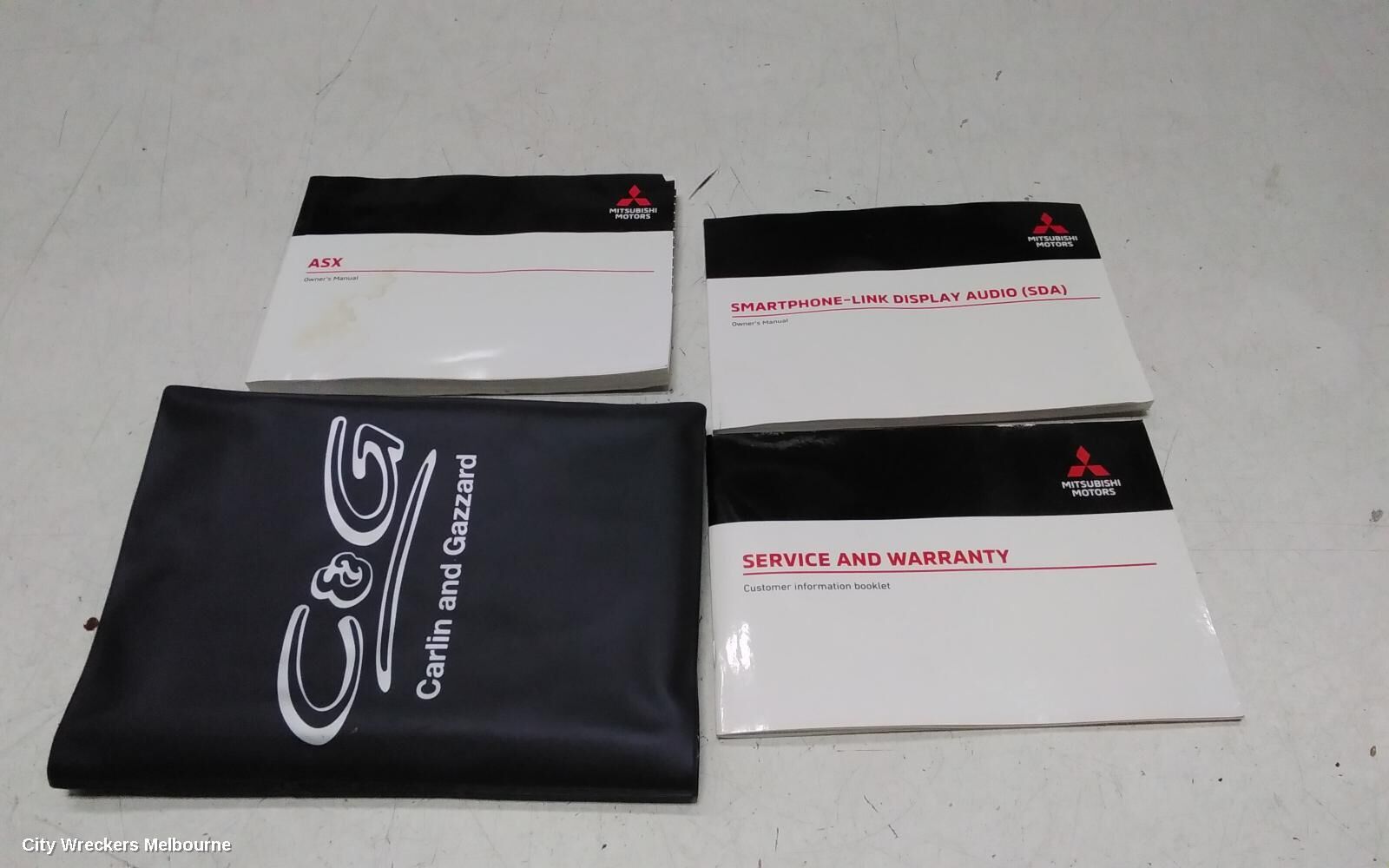 MITSUBISHI ECLIPSE CROSS 2018 Owners Handbook