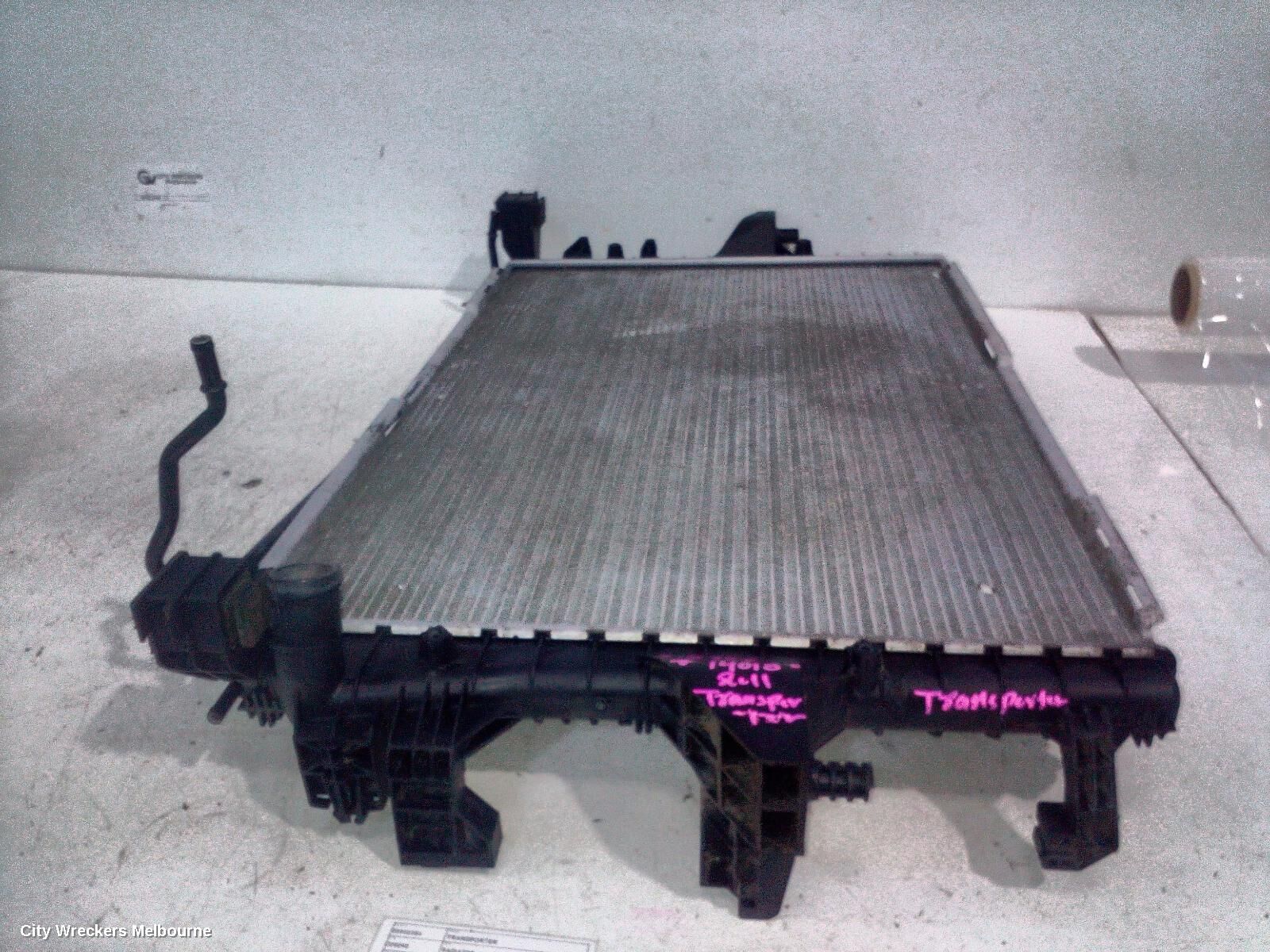 VOLKSWAGEN TRANSPORTER 2011 Radiator