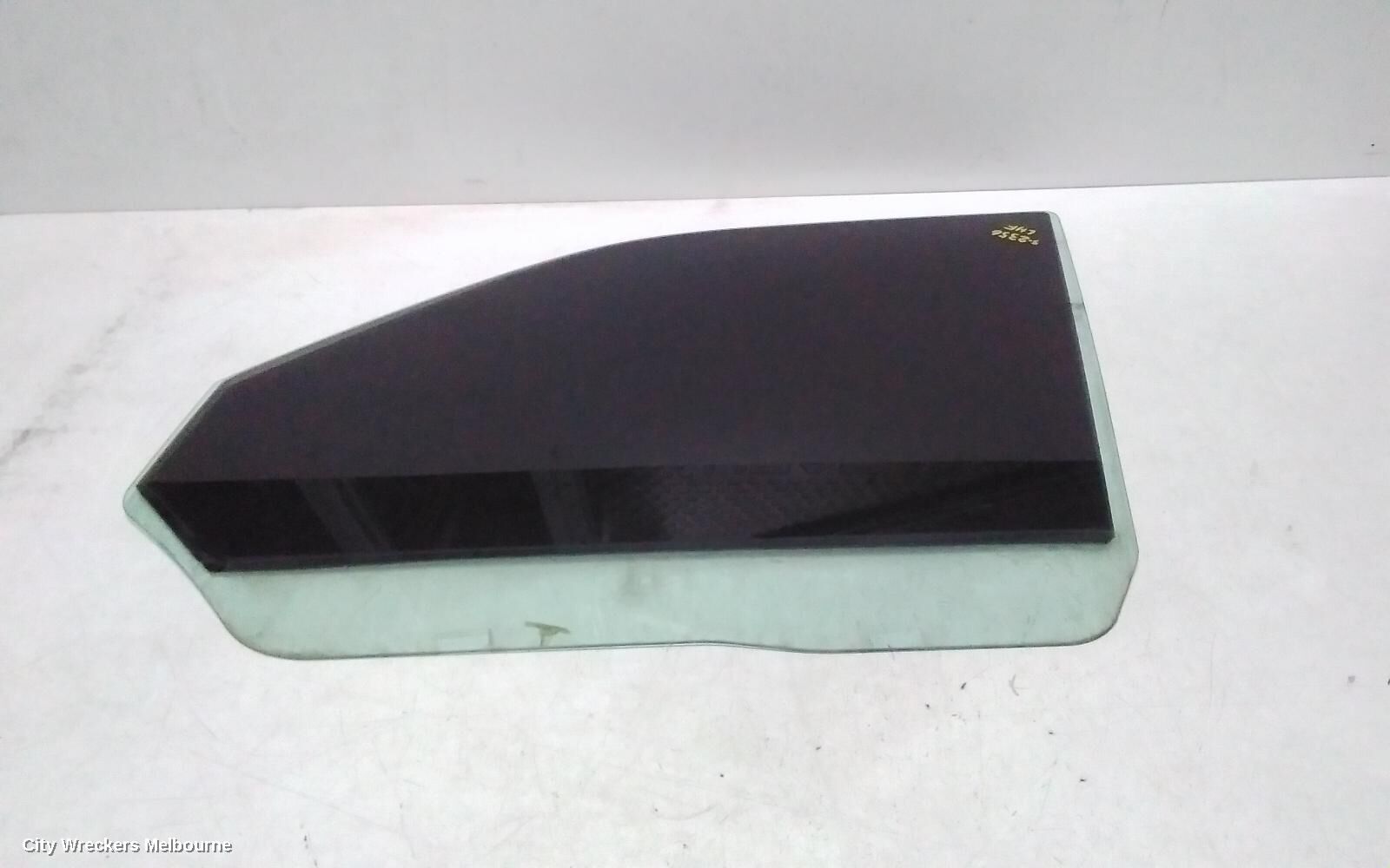 VOLKSWAGEN TRANSPORTER 2011 Left Front Door Window