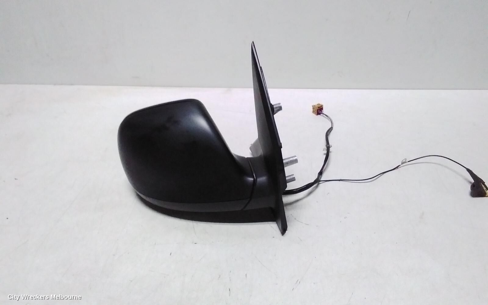 VOLKSWAGEN TRANSPORTER 2018 Right Door Mirror
