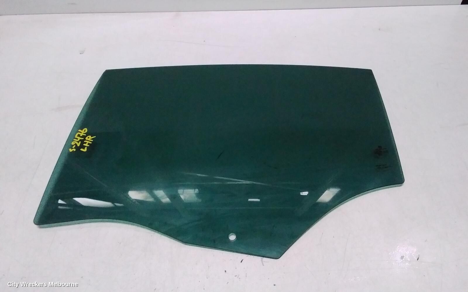 VOLKSWAGEN PASSAT 2022 Left Rear Door Window
