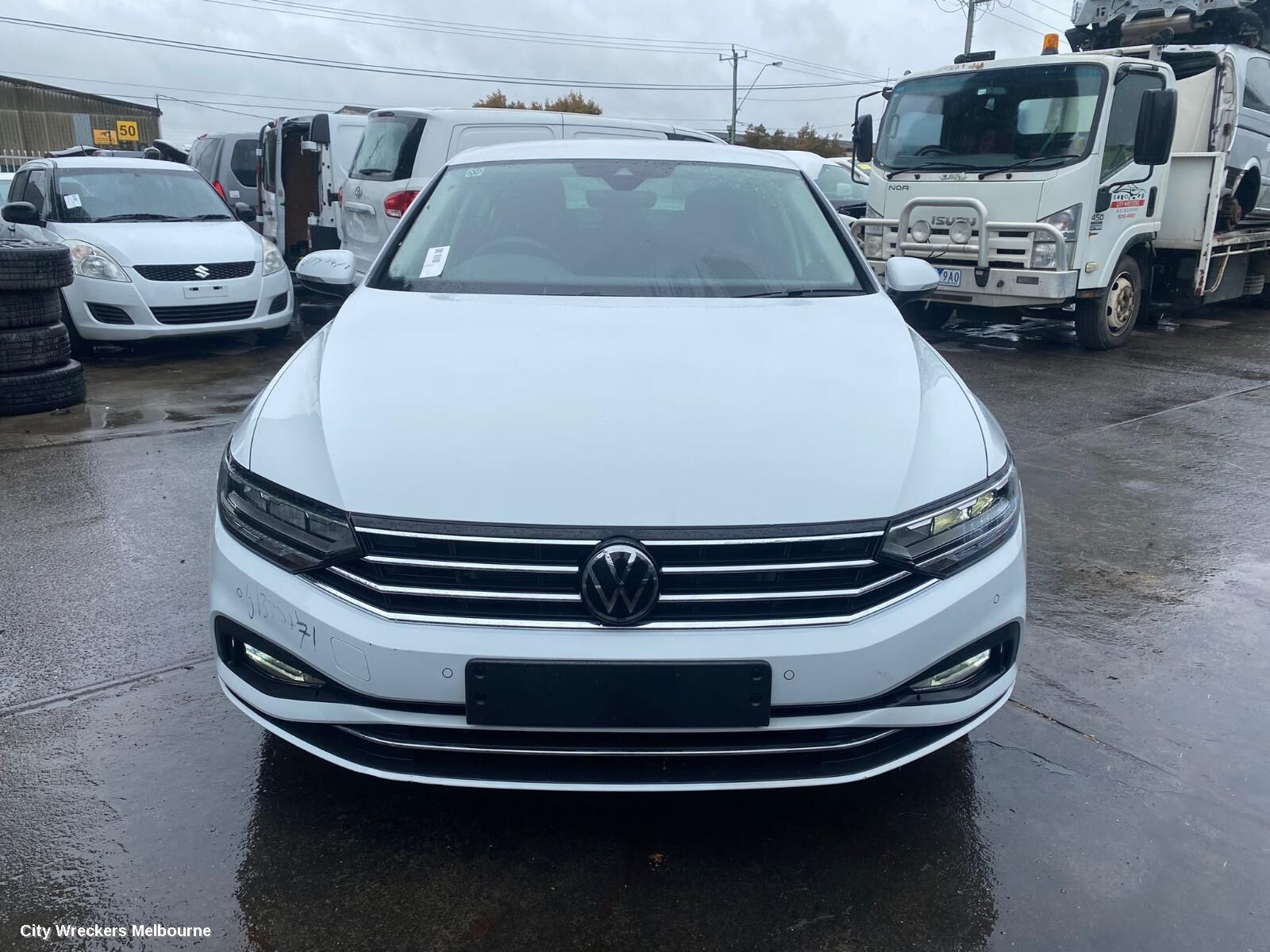 VOLKSWAGEN PASSAT 2022 Left Driveshaft
