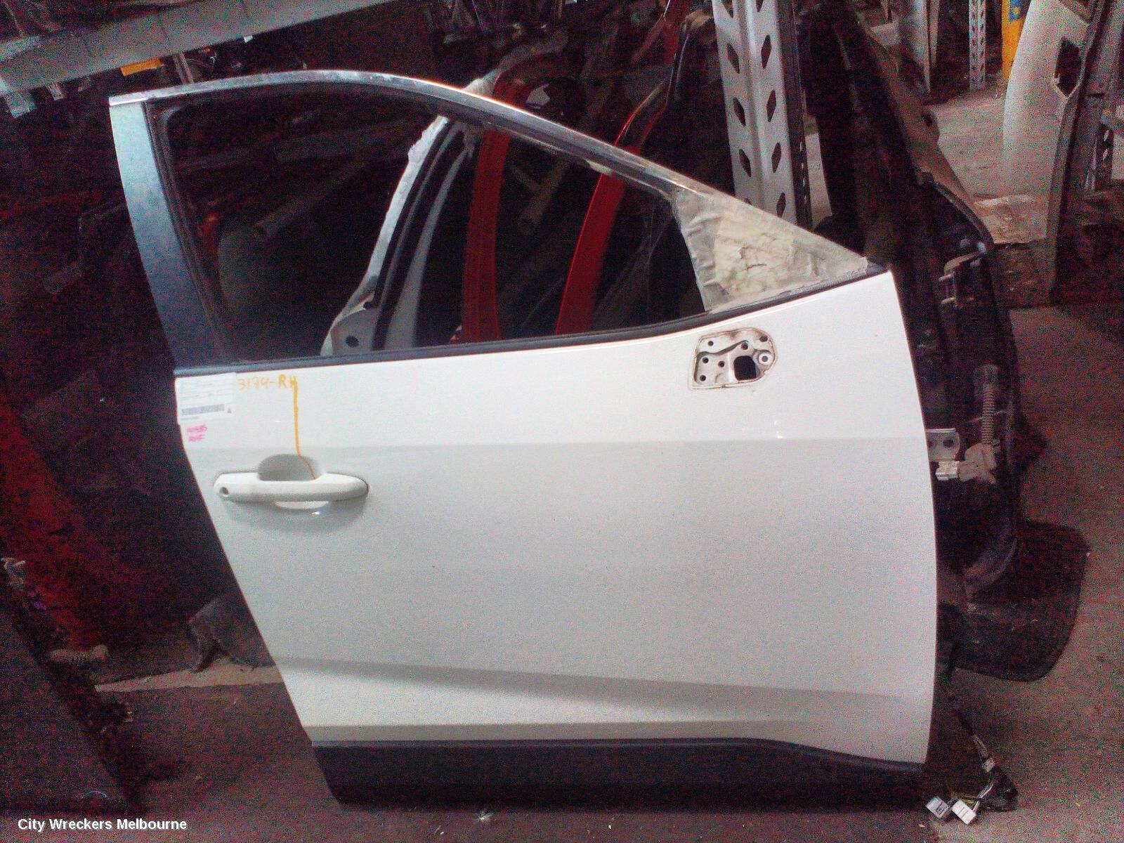 TOYOTA RAV4 2022 Right Front Door