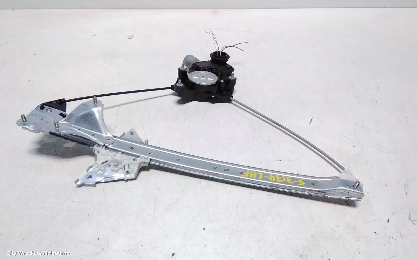 TOYOTA RAV4 2022 Left Front Window Reg/Motor