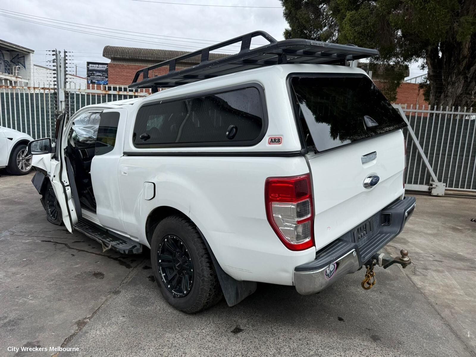 FORD RANGER 2018 Left Front Door Window