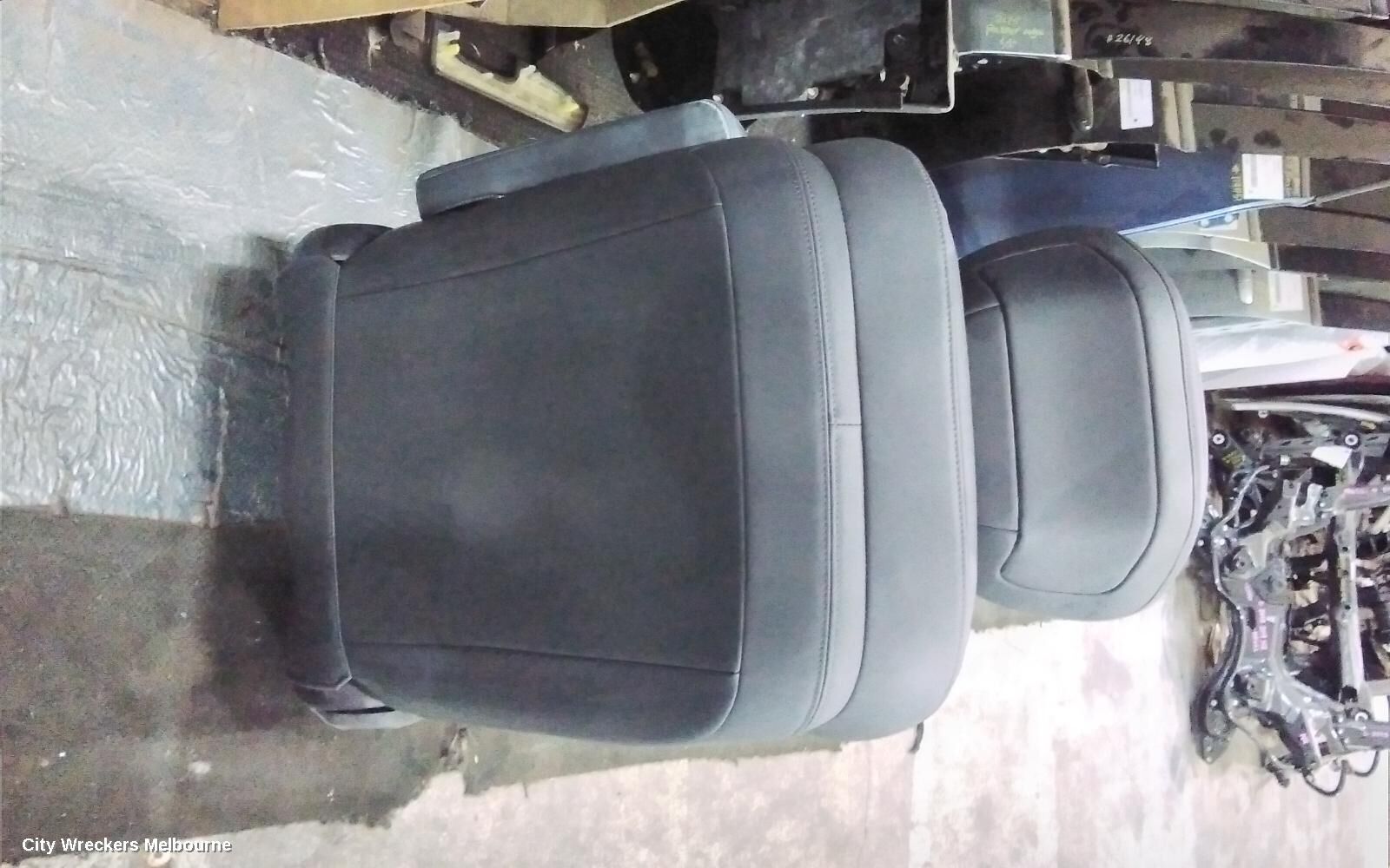 LDV G10 2025 Front Seat