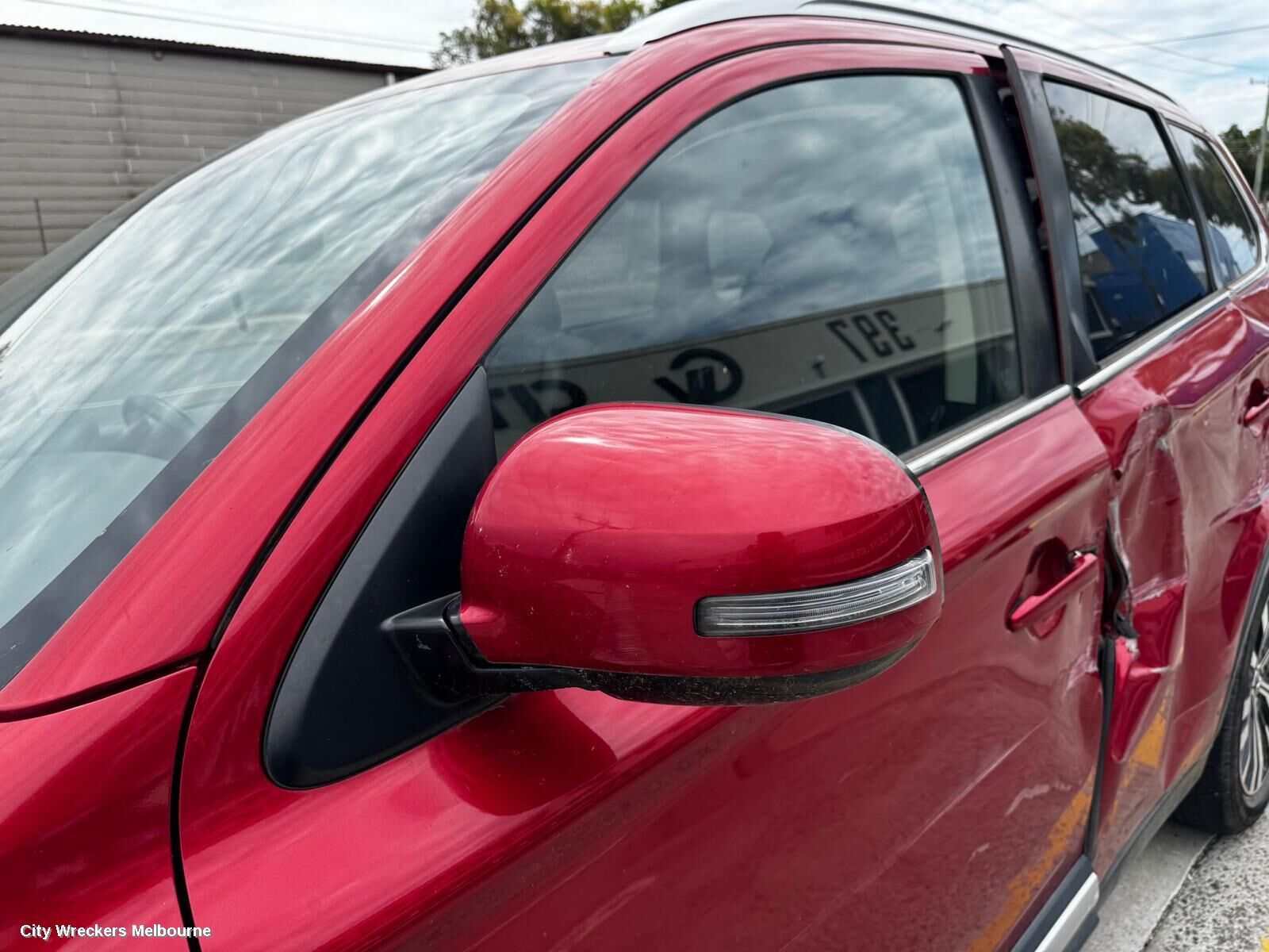 MITSUBISHI OUTLANDER 2019 Left Door Mirror