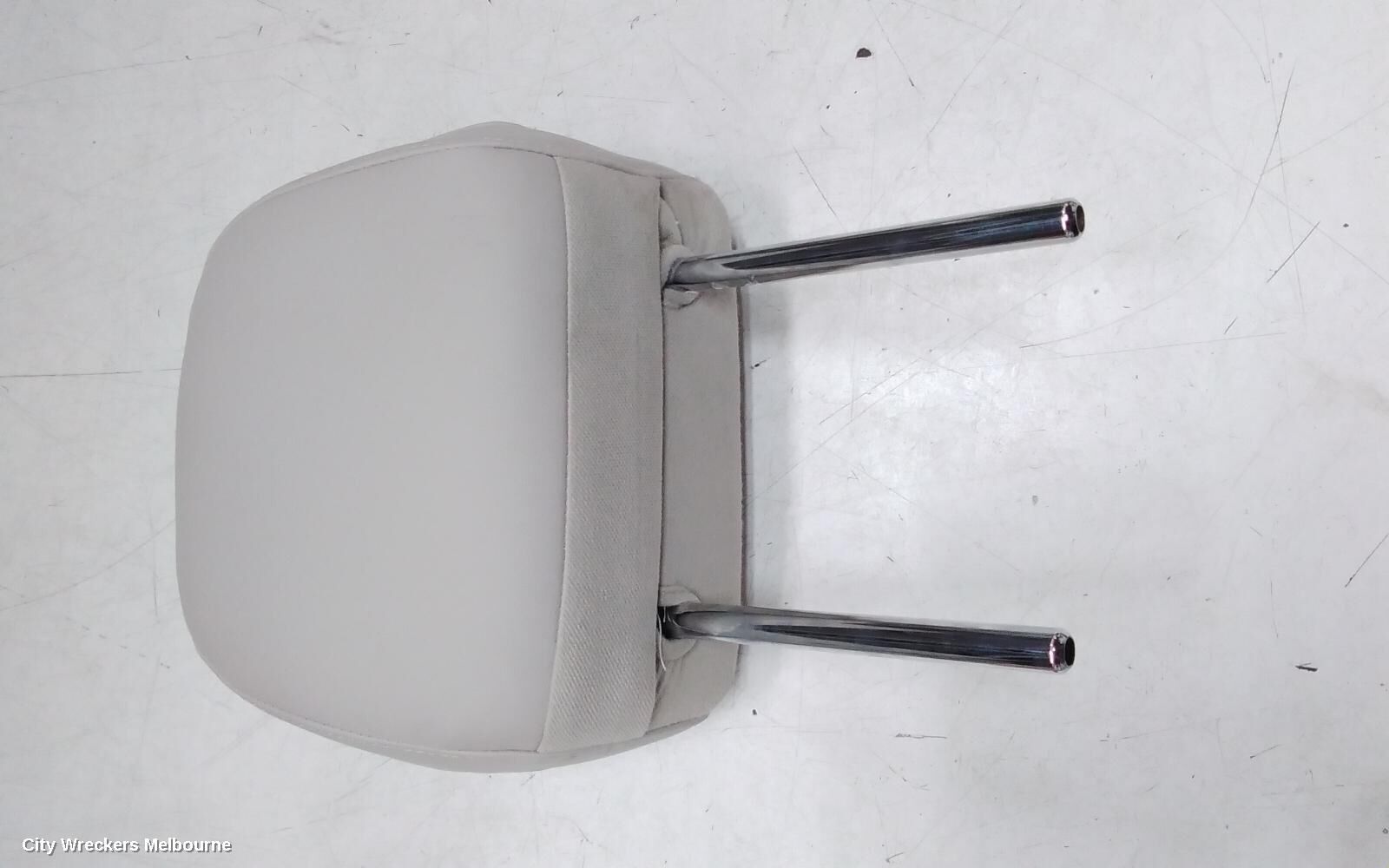 MAHINDRA XUV700 2025 Headrest