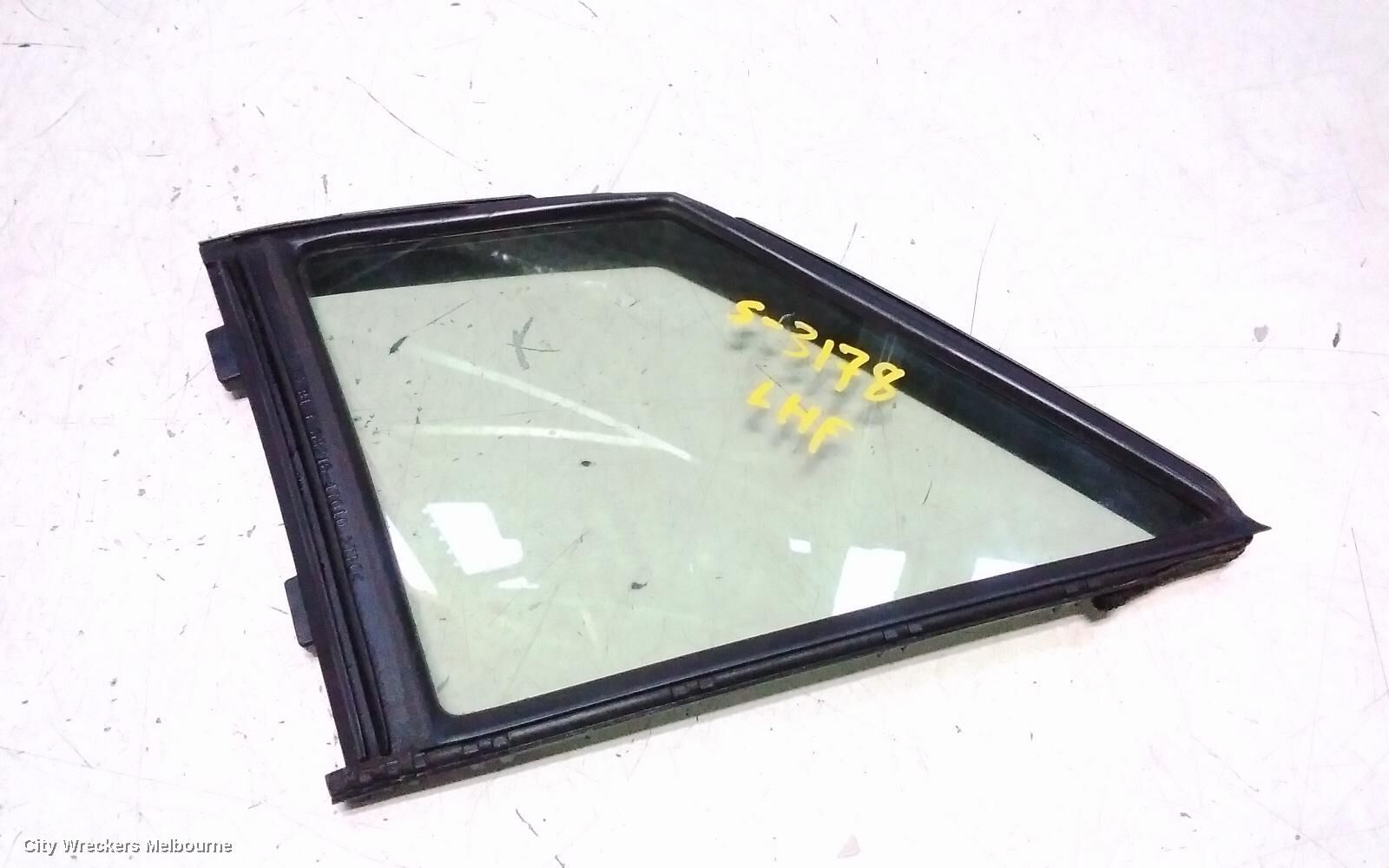 TOYOTA PRIUS 2020 Left Front 1/4 Door Glass