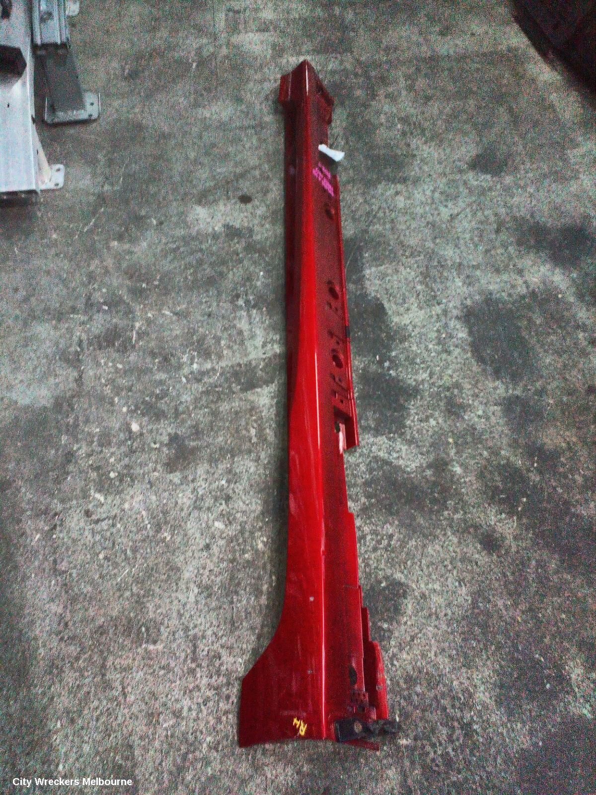 TOYOTA PRIUS 2020 Side Step/Skirt