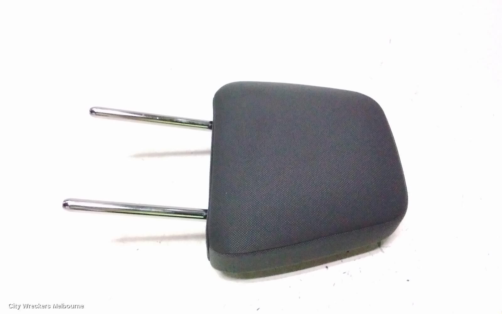 TOYOTA KLUGER 2017 Headrest